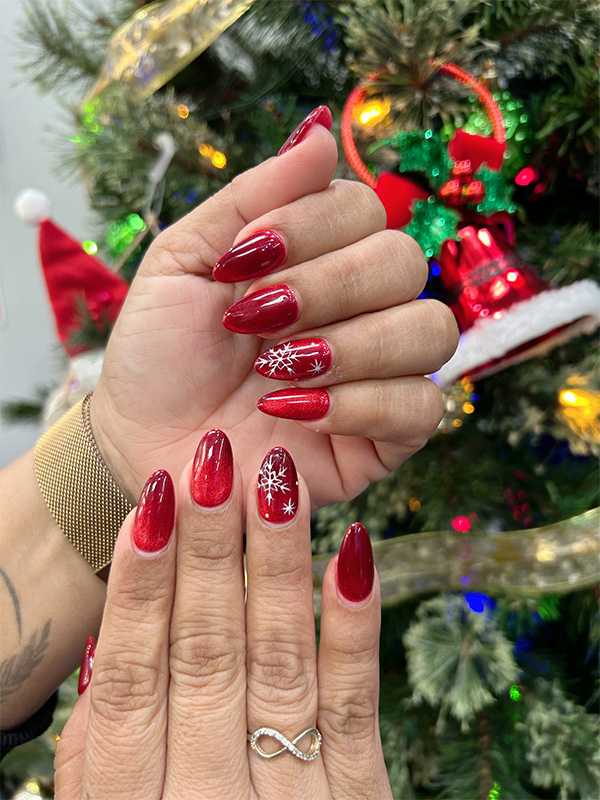 COLOR NAILS IN PLACENTIA