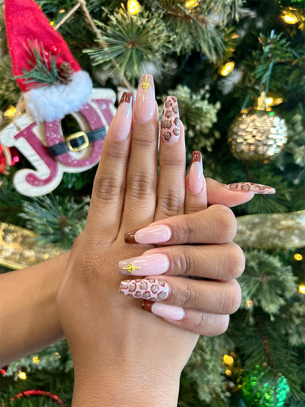 COLOR NAILS IN PLACENTIA