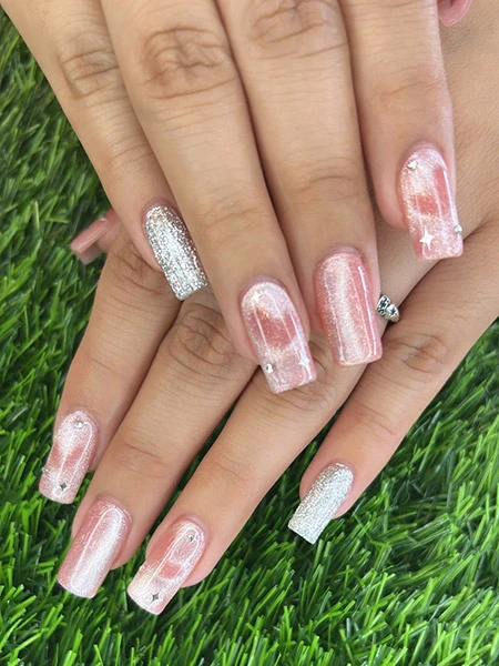 COLOR NAILS IN PLACENTIA